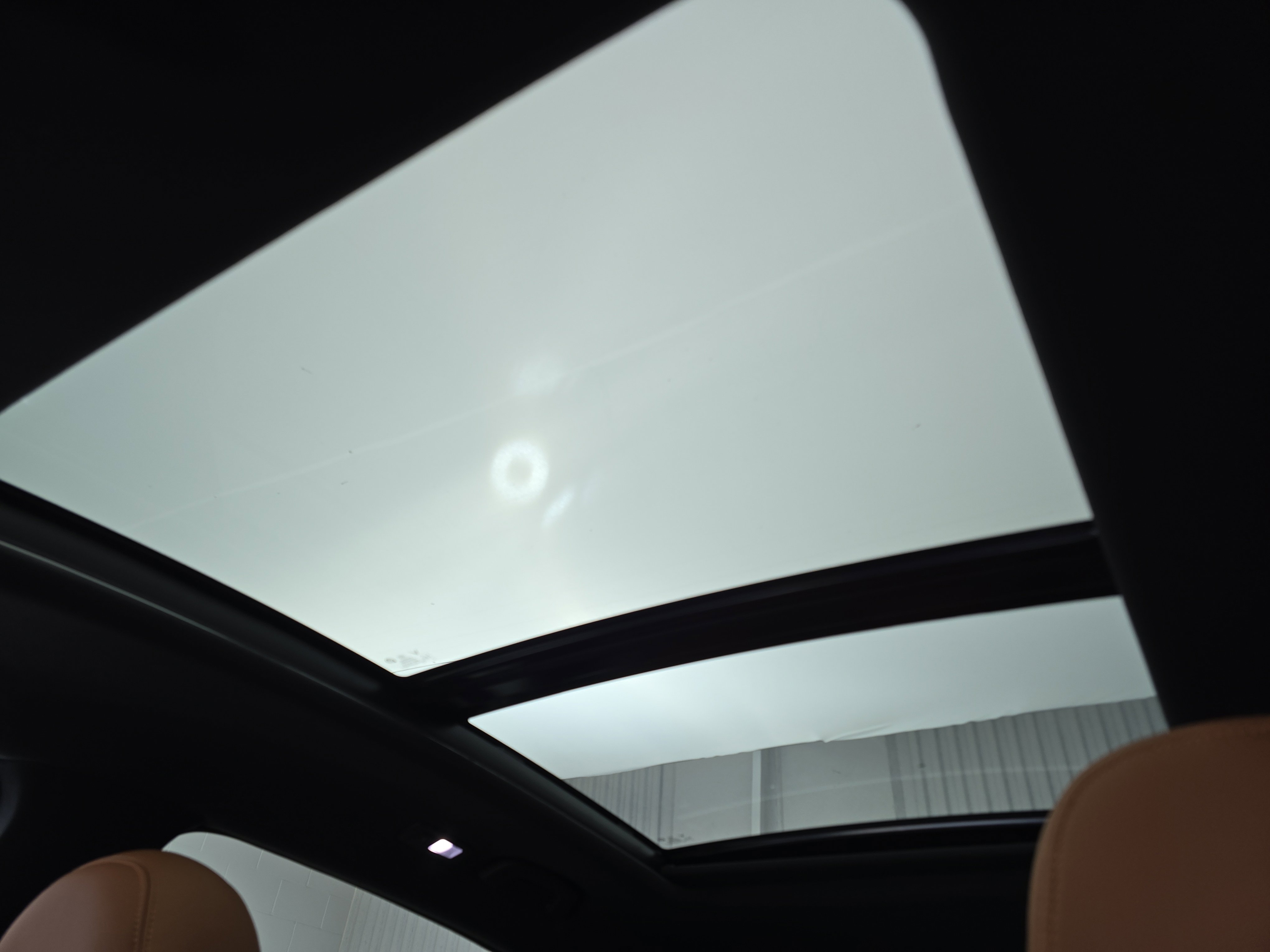 New 2025 VinFast VF 8 Plus image 28