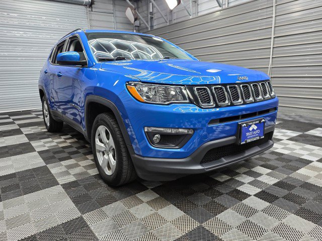 Used 2019 Jeep Compass Latitude w/ Popular Equipment Group AWD/4WD image 4