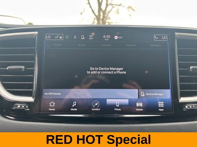 Used 2023 Chrysler Pacifica Touring-L FWD image 23