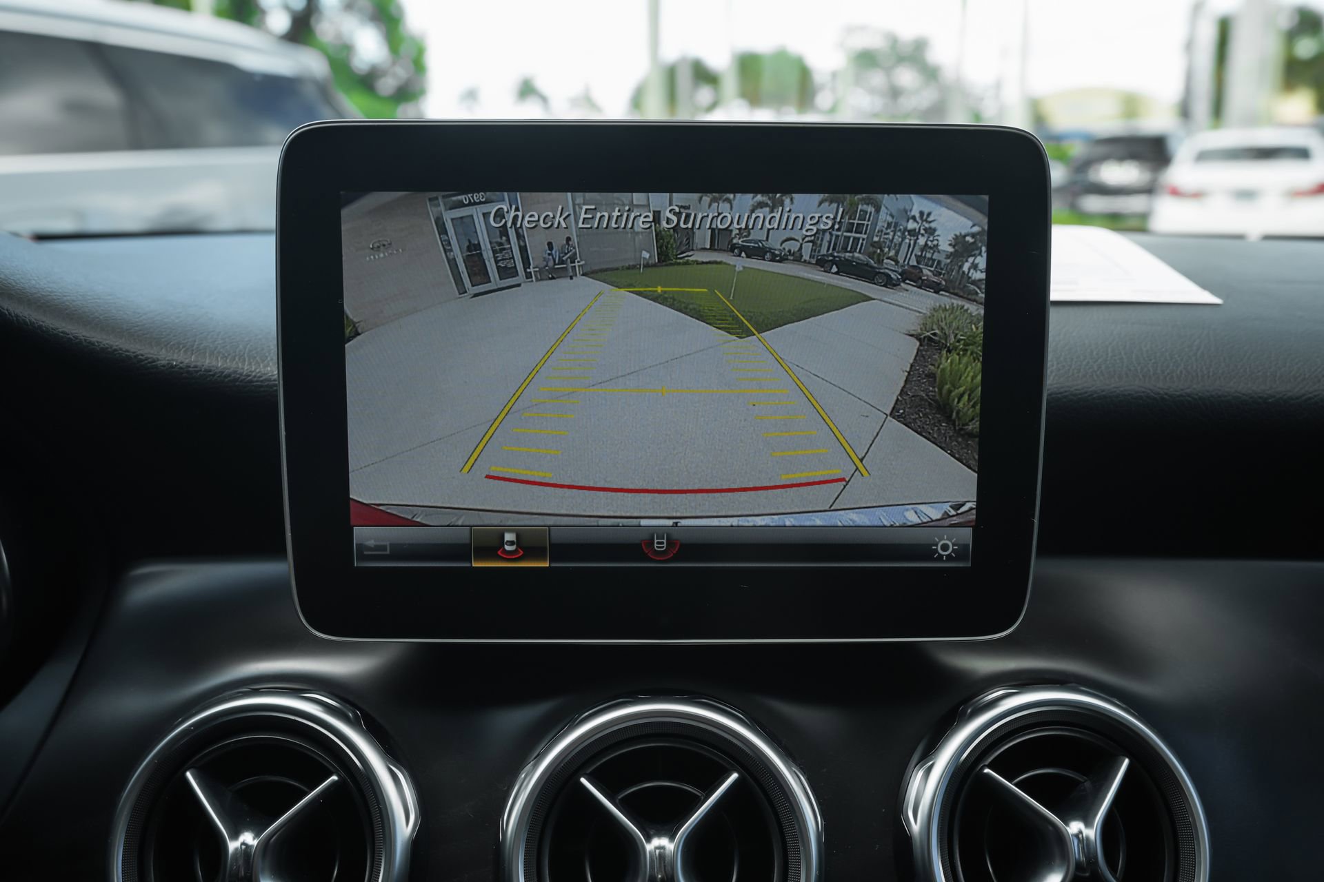 Used 2019 Mercedes-Benz GLA 250 image 12