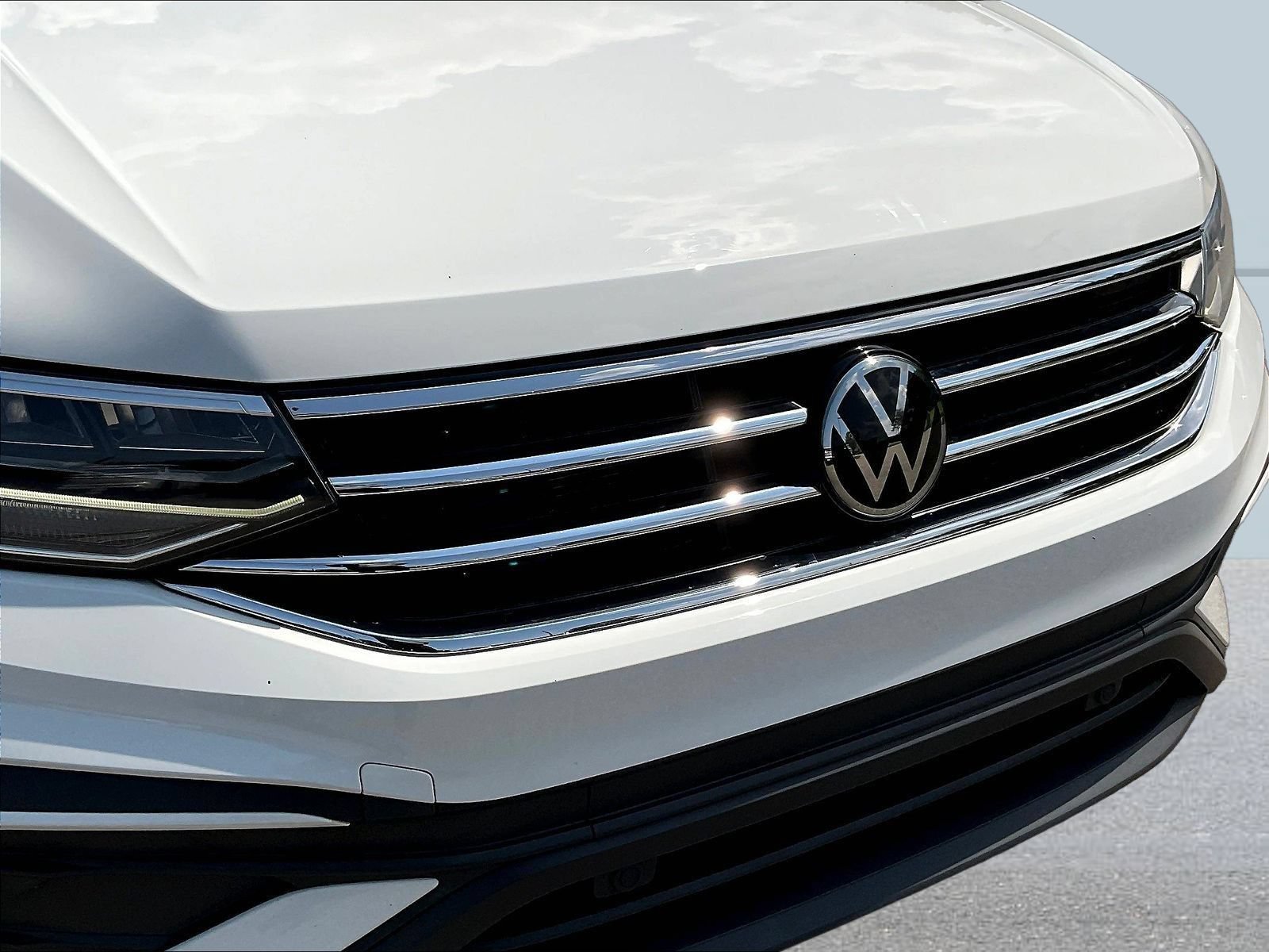 Used 2022 Volkswagen Tiguan S w/ IQ.Drive Package FWD image 33