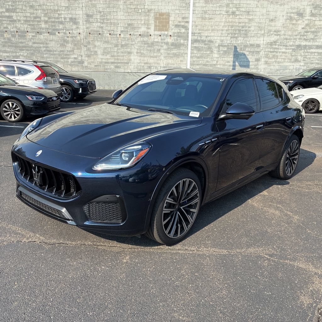 Used 2023 Maserati Grecale Modena AWD/4WD image 2