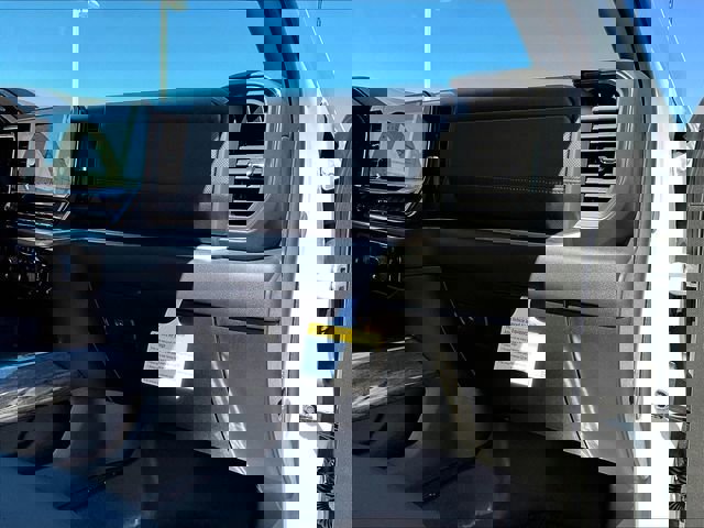 New 2026 Chevrolet Silverado 2500 LTZ w/ LTZ Premium Package AWD/4WD image 26