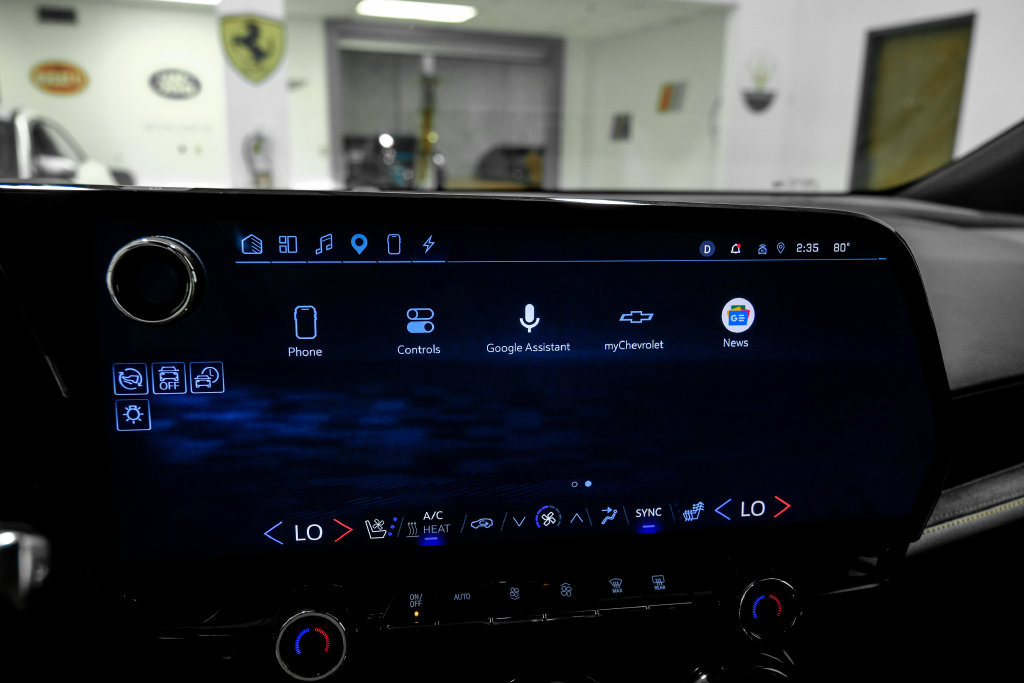 Used 2024 Chevrolet Blazer EV RS RWD image 39