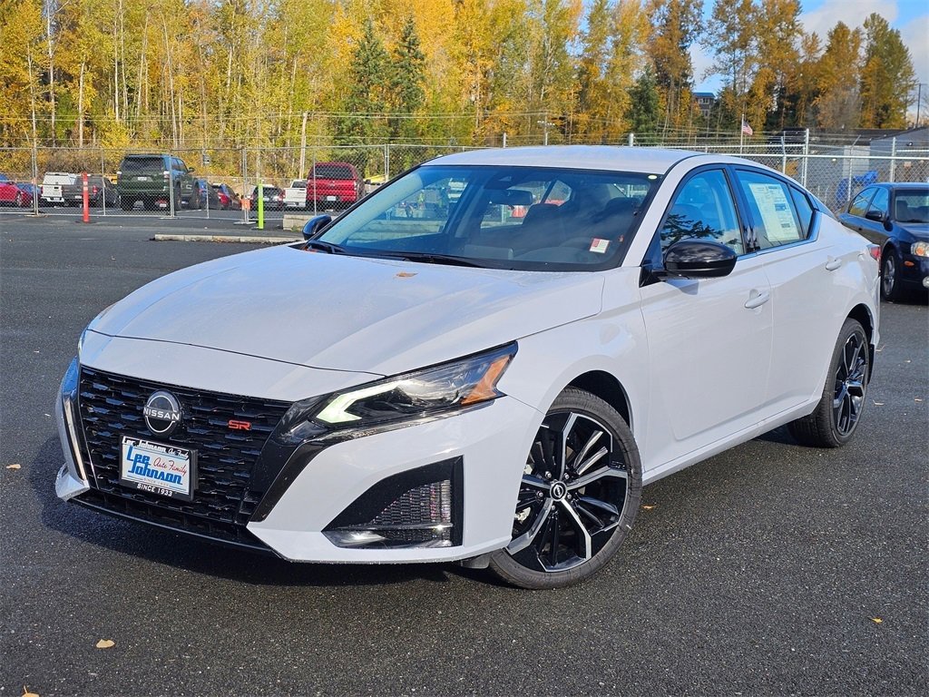 New 2025 Nissan Altima 2.5 SR