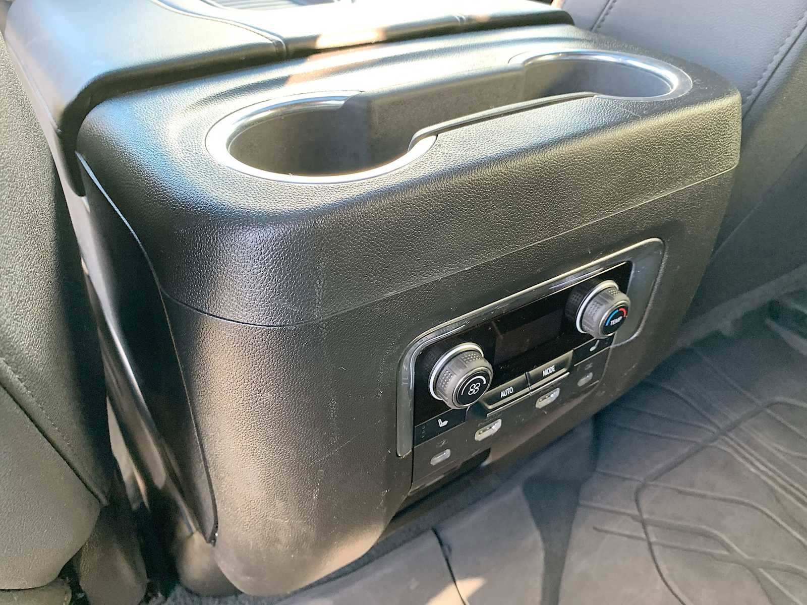 Certified 2023 Chevrolet Suburban High Country image 22