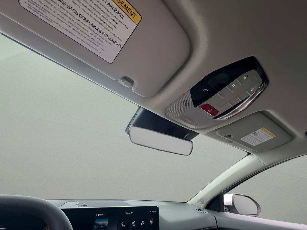 Used 2025 Kia K4 LXS FWD image 17