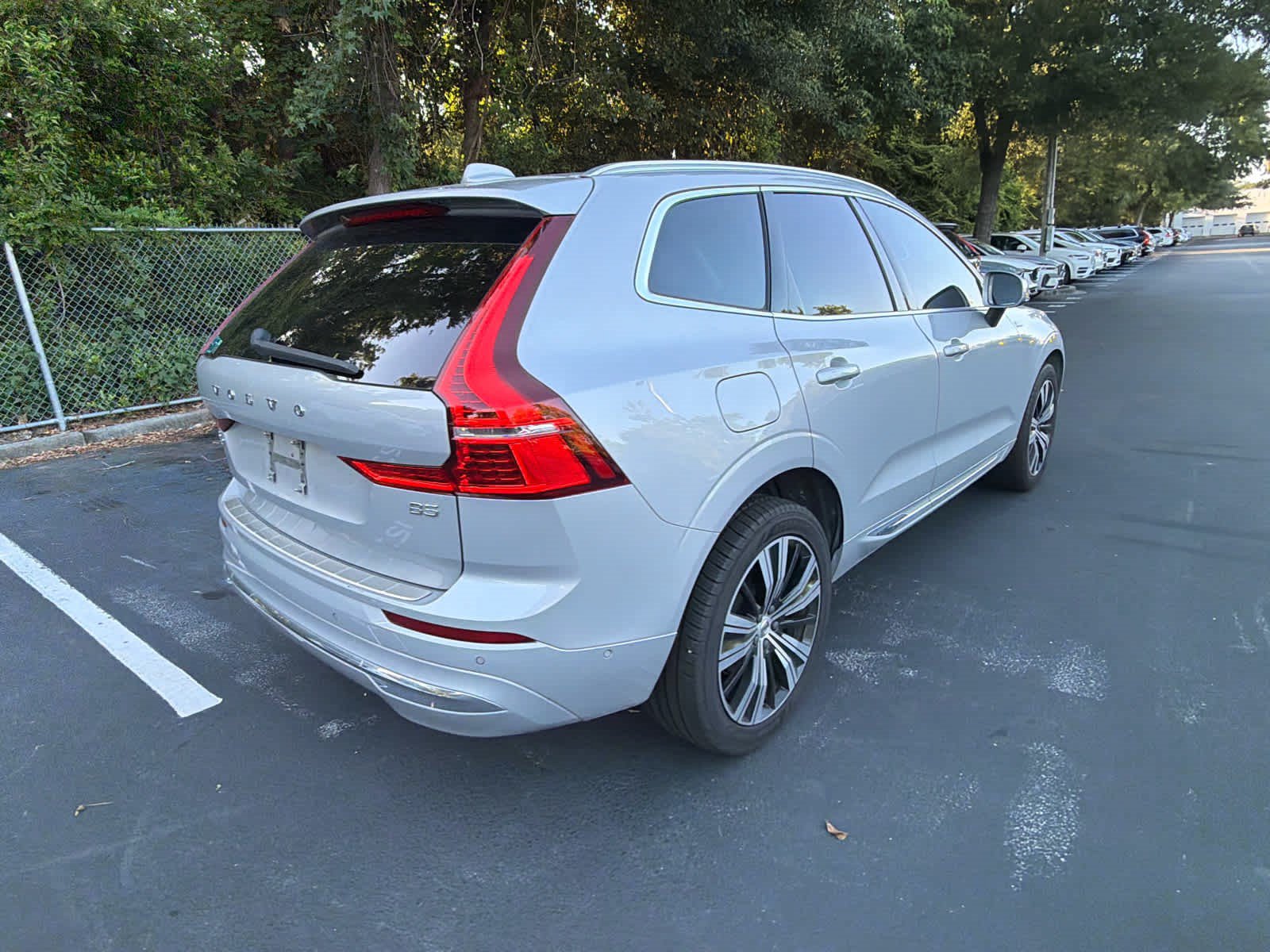 Certified 2023 Volvo XC60 B5 Plus w/ Protection Package Premier FWD image 15