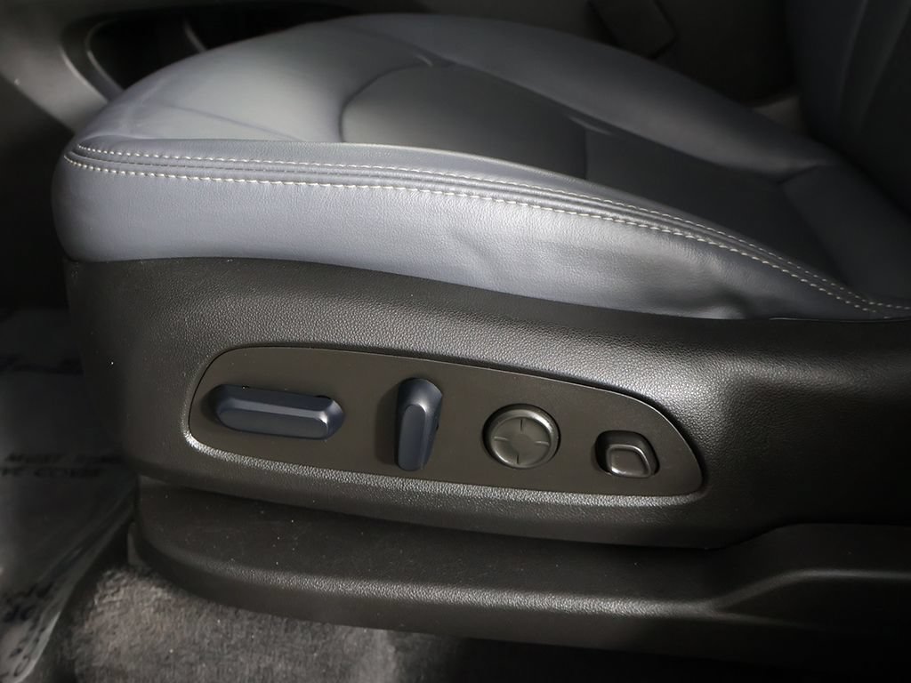Used 2024 Buick Enclave Premium FWD image 34