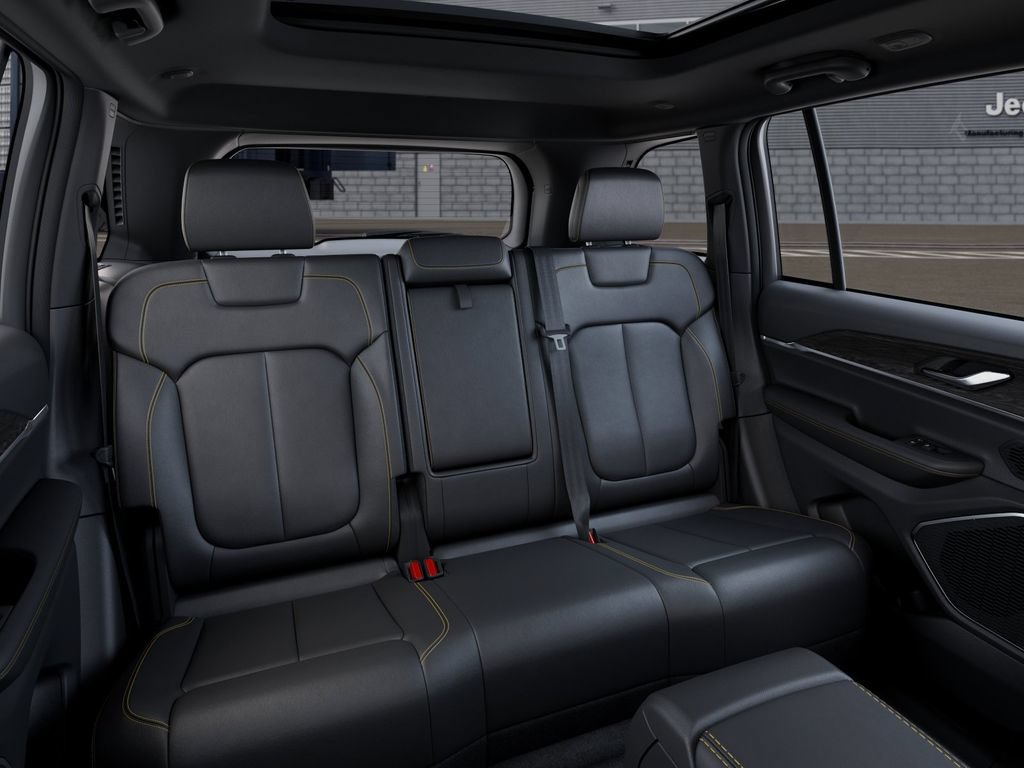 New 2026 Jeep Grand Cherokee Limited AWD/4WD image 15
