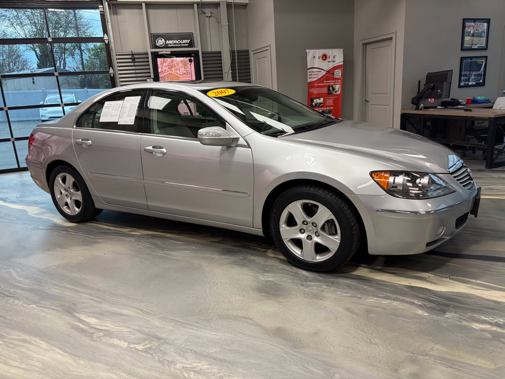 Used 2007 Acura RL w/ Technology Package AWD/4WD image 31