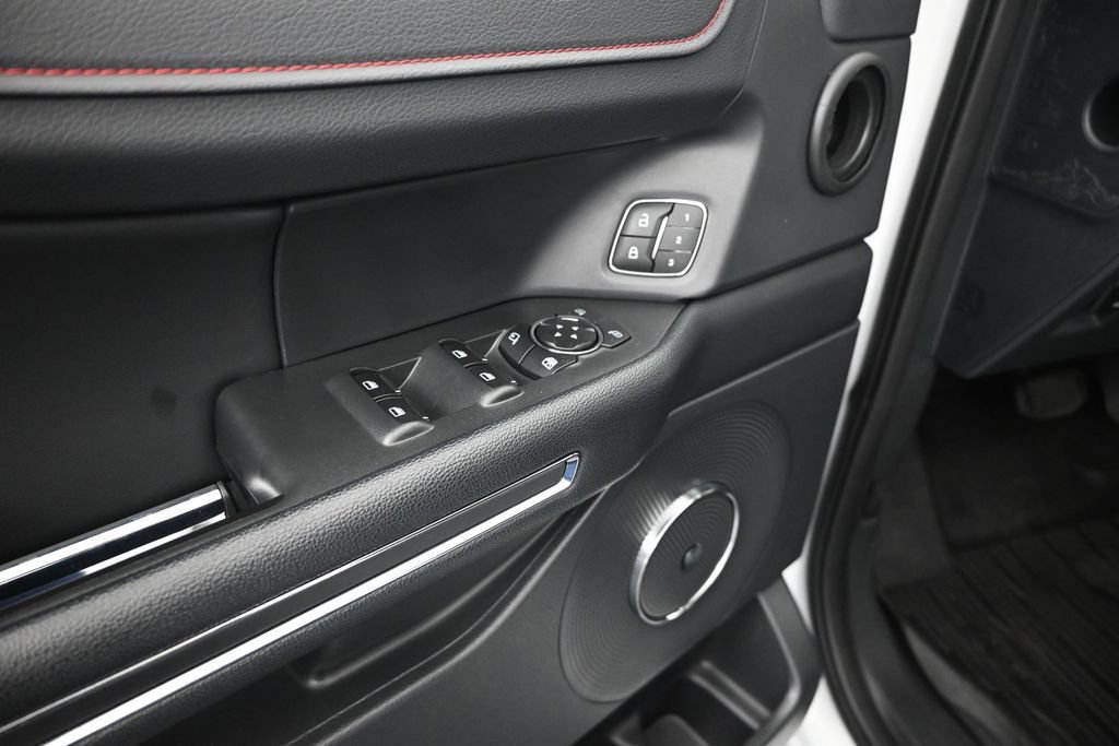 Used 2024 Ford Expedition Limited AWD/4WD image 10