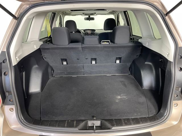 Used 2015 Subaru Forester 2.5i Premium w/ All-Weather Package AWD/4WD image 18