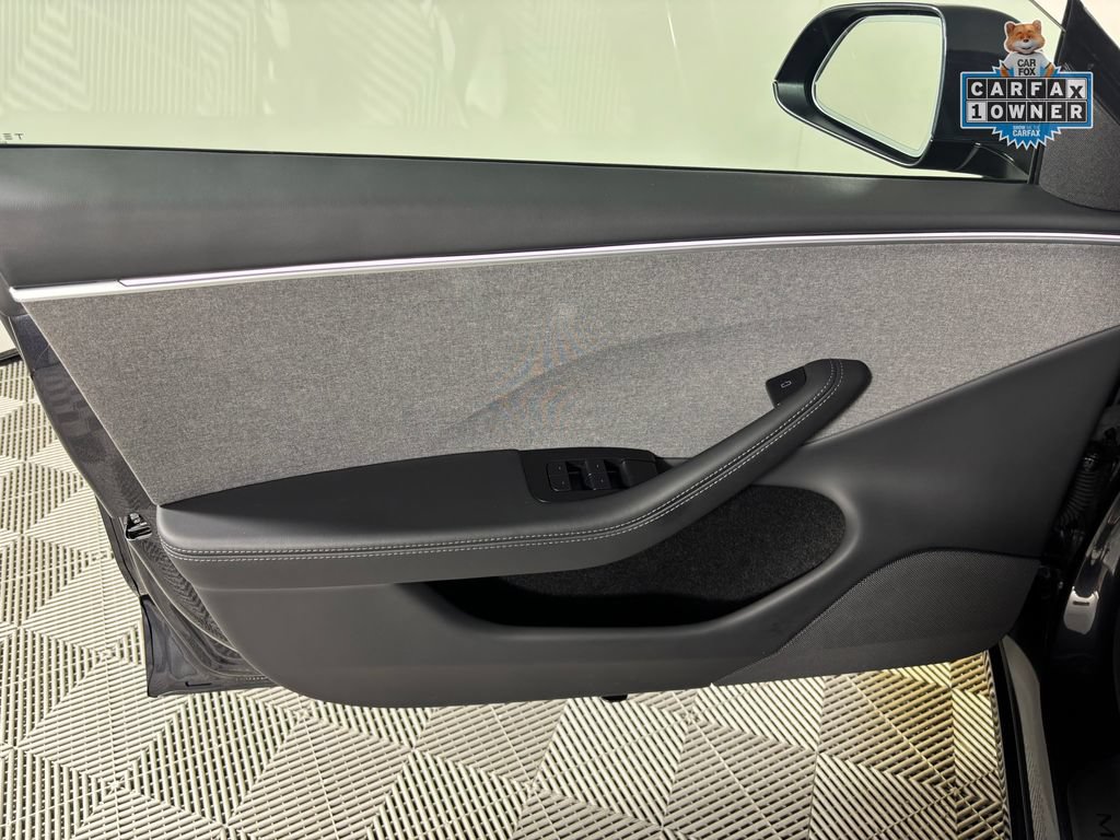 Used 2024 Tesla Model 3 Standard Range RWD image 12