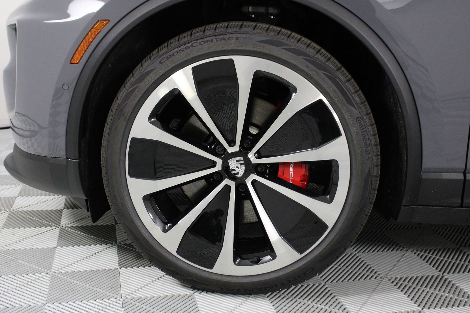 New 2026 Porsche Macan 4S Electric image 17