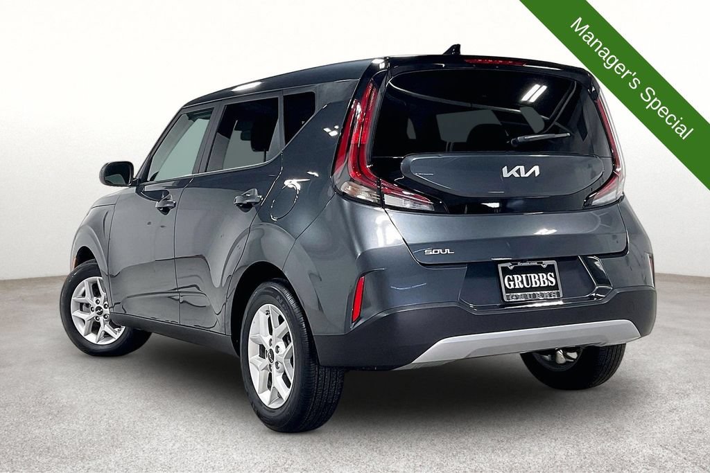 Used 2025 Kia Soul LX w/ LX Technology Package FWD image 15