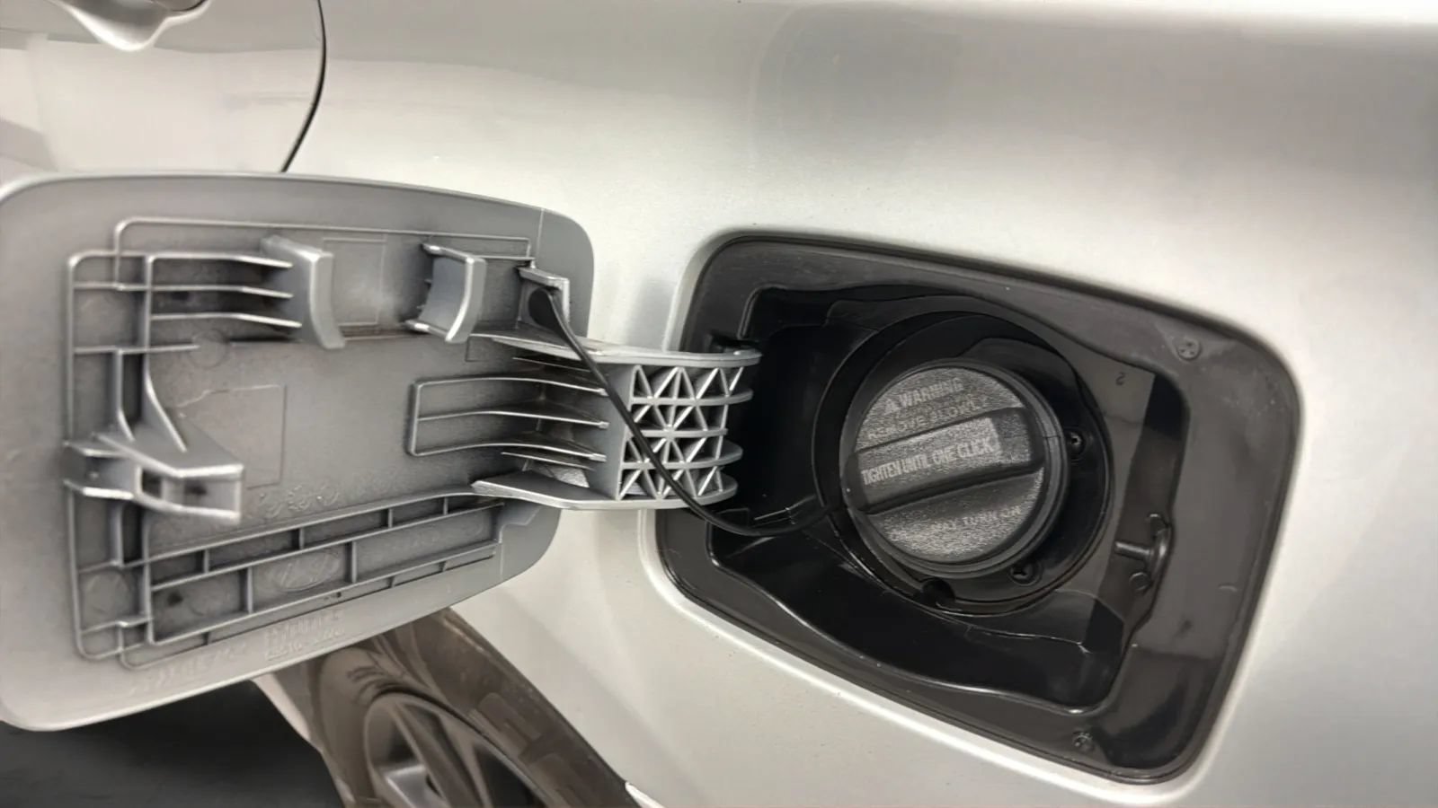 Used 2013 Hyundai Sonata GLS FWD image 25