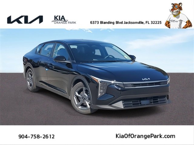 New 2025 Kia K4 LXS