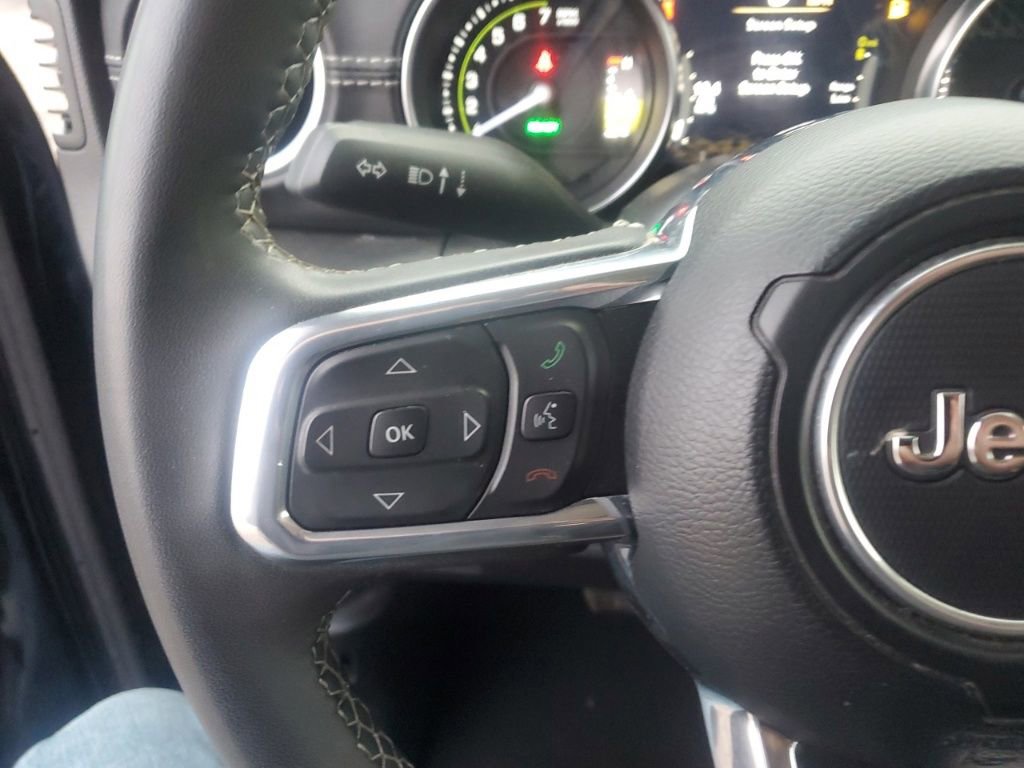 Used 2023 Jeep Wrangler Unlimited Sahara w/ Safety Group image 17