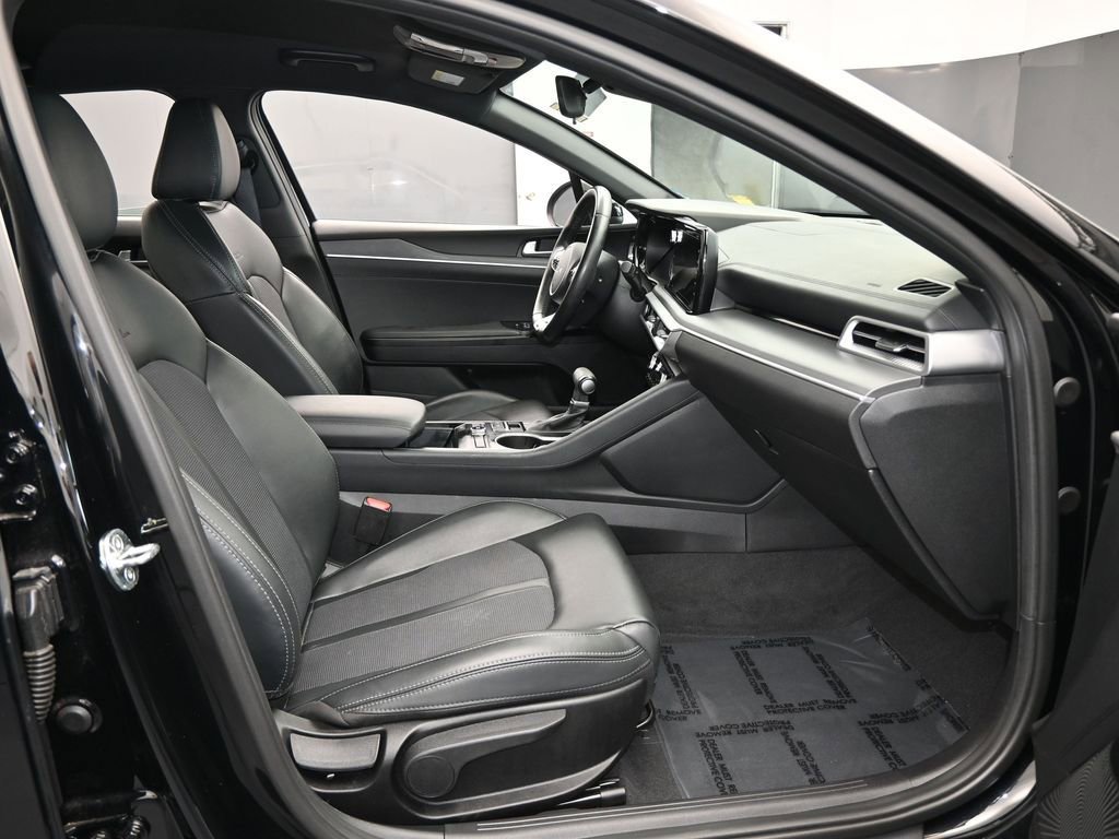 Used 2023 Kia K5 GT-Line image 46