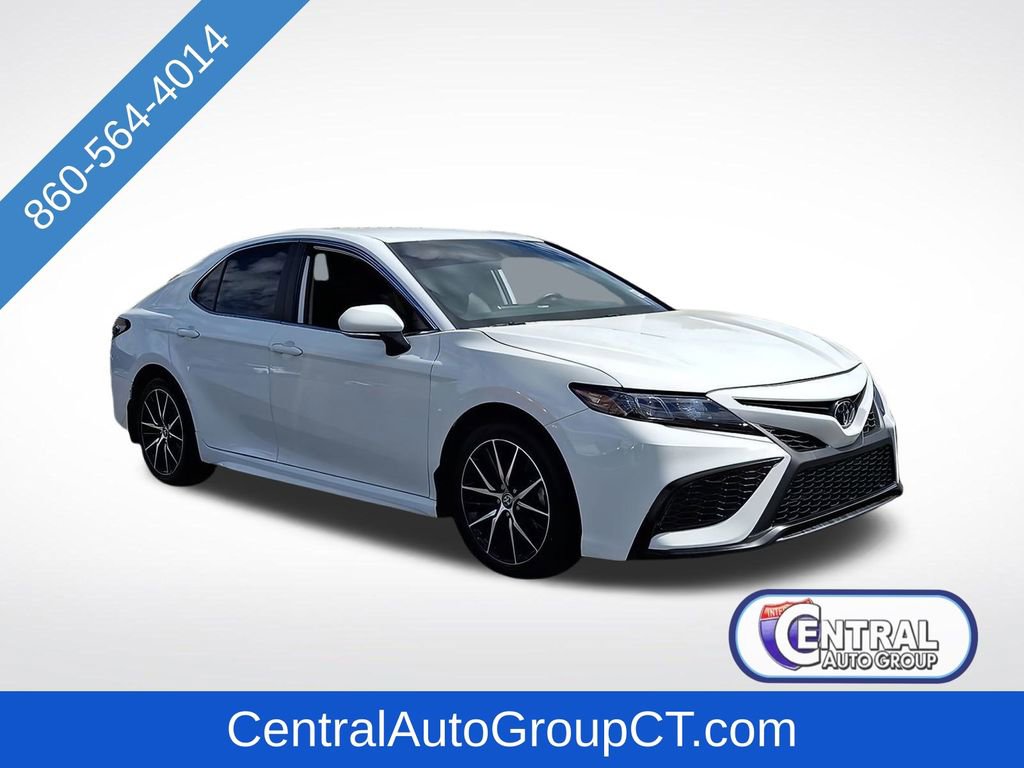 Used 2024 Toyota Camry SE