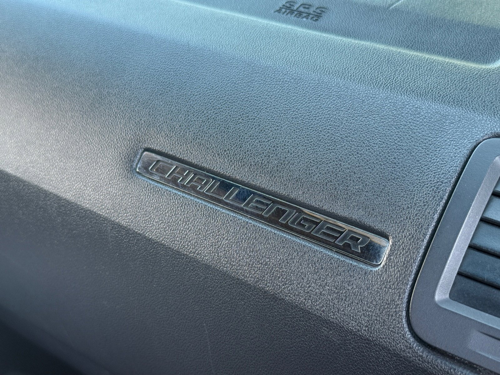 Used 2014 Dodge Challenger R/T image 18