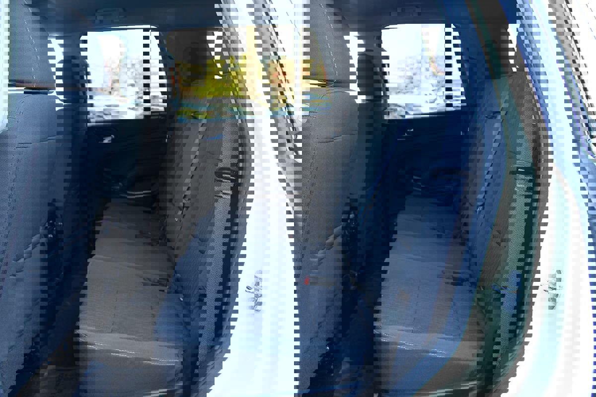 Used 2016 GMC Yukon SLE image 23