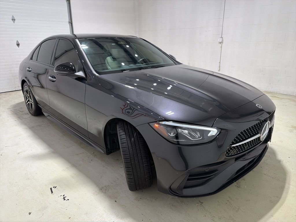 Used 2024 Mercedes-Benz C 300 4MATIC Sedan image 3