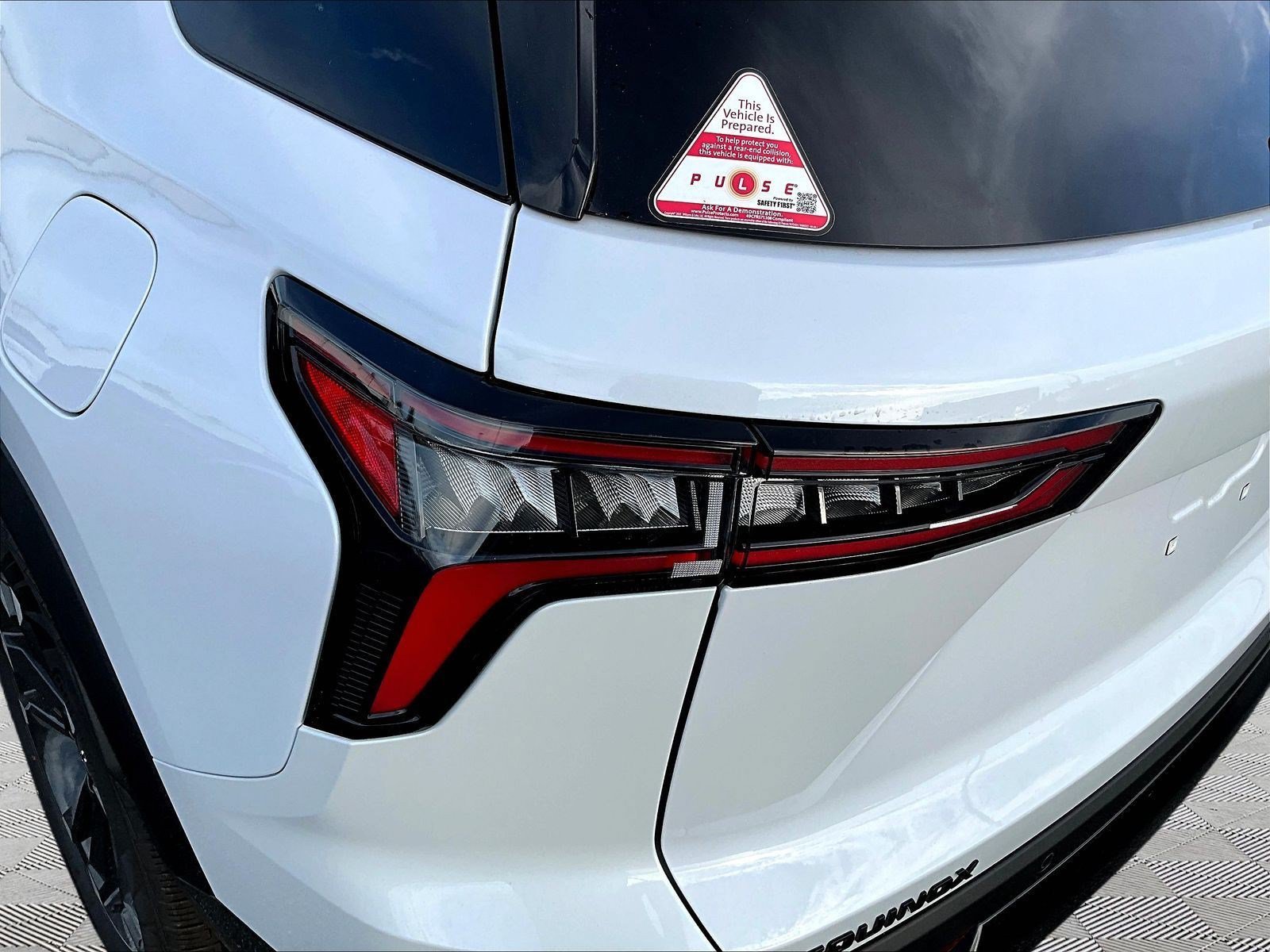 New 2027 Chevrolet Equinox RS w/ Safety and Technology Package FWD image 15