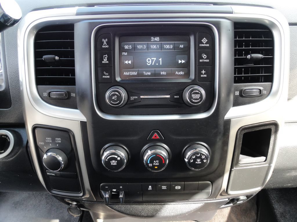 Used 2016 RAM 2500 SLT AWD/4WD image 14