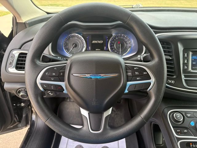 Used 2016 Chrysler 200 Limited image 12