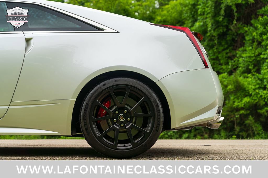 Used 2015 Cadillac CTS V RWD image 27