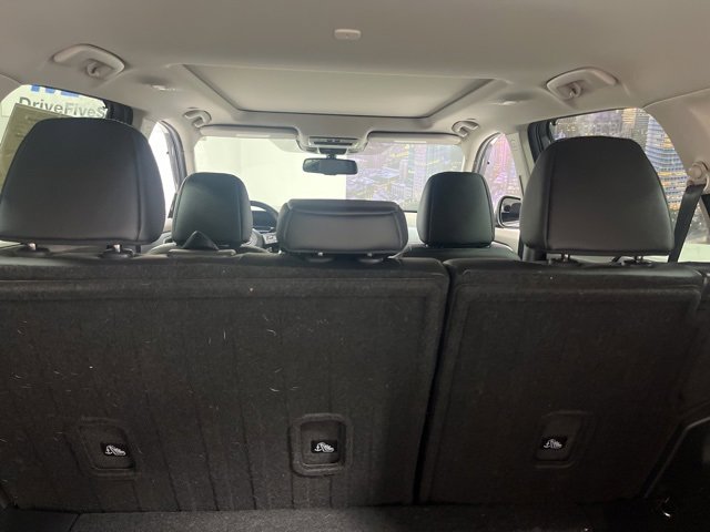 Used 2023 Nissan Rogue SL w/ SL Premium Package image 30