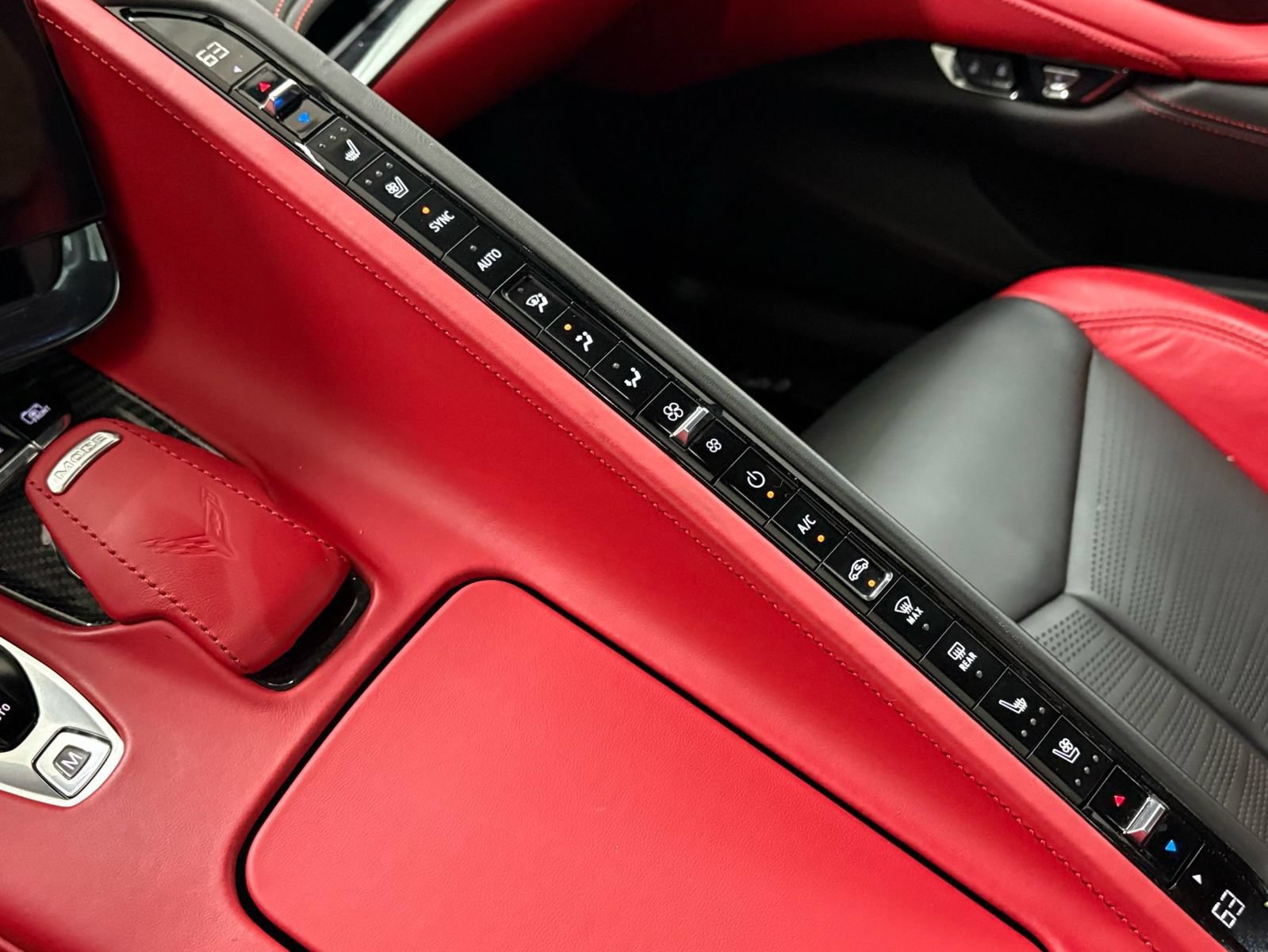 Used 2023 Chevrolet Corvette Stingray Premium Conv w/ Z51 Performance Package RWD image 21