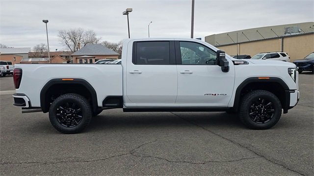 New 2026 GMC Sierra 3500 AT4 w/ AT4 Premium Plus Package image 9