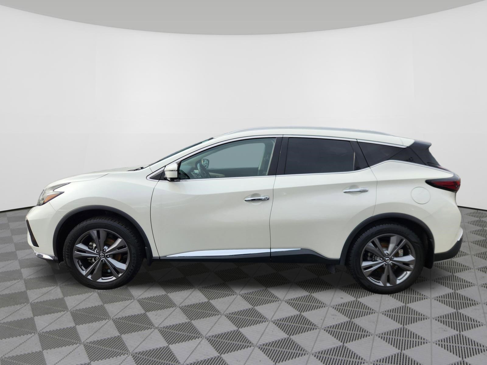 Certified 2022 Nissan Murano Platinum w/ Cargo Package image 5