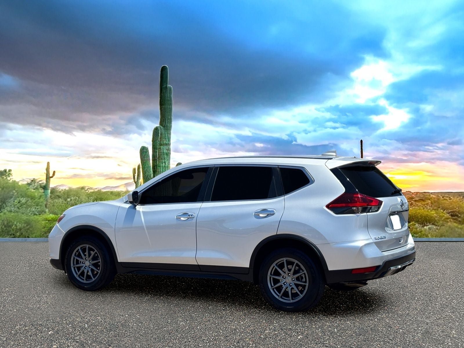 Used 2020 Nissan Rogue S FWD image 4