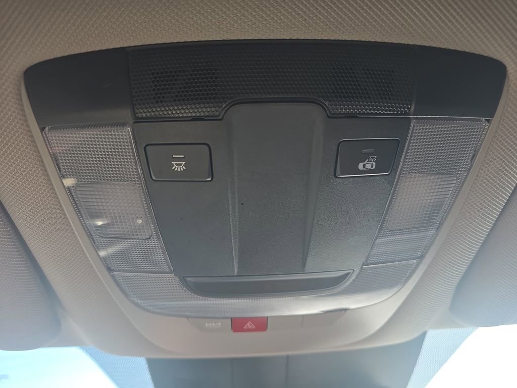 Used 2025 Kia Sorento S AWD/4WD image 35