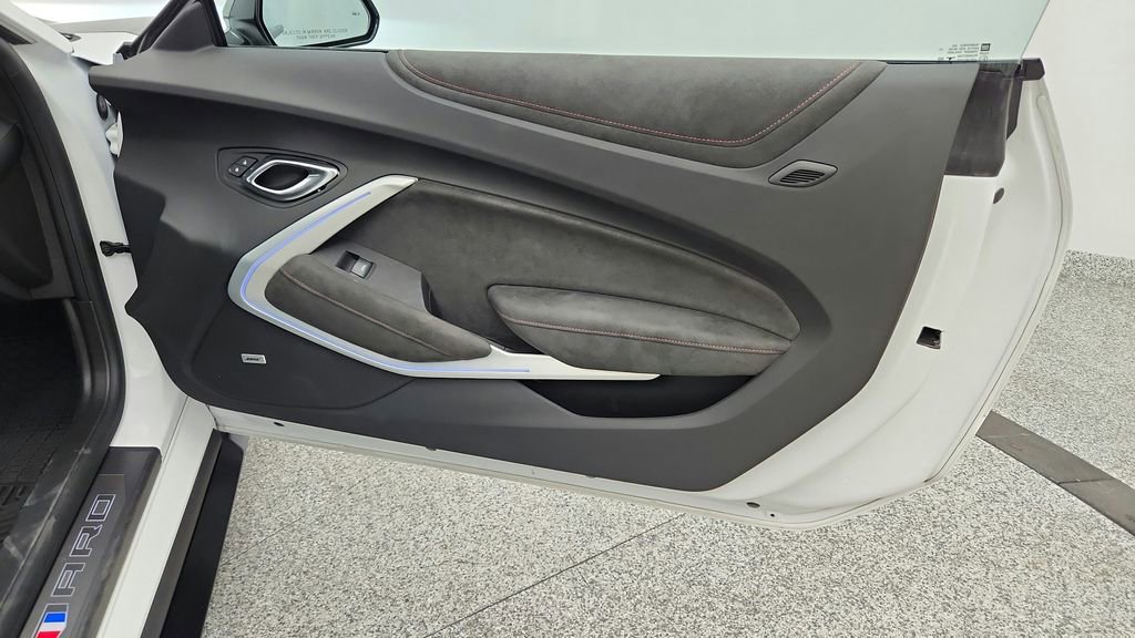 Used 2021 Chevrolet Camaro ZL1 RWD image 34