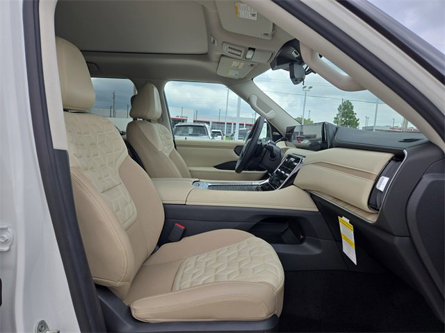 New 2026 Nissan Armada Platinum image 15