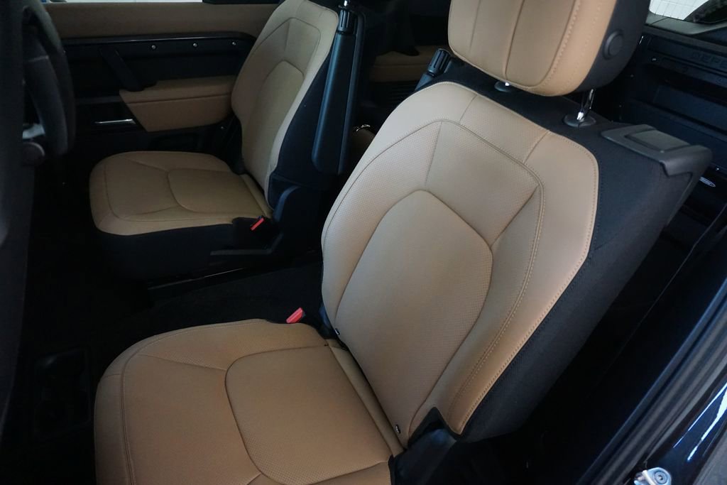 New 2025 Land Rover Defender 130 V8 image 30