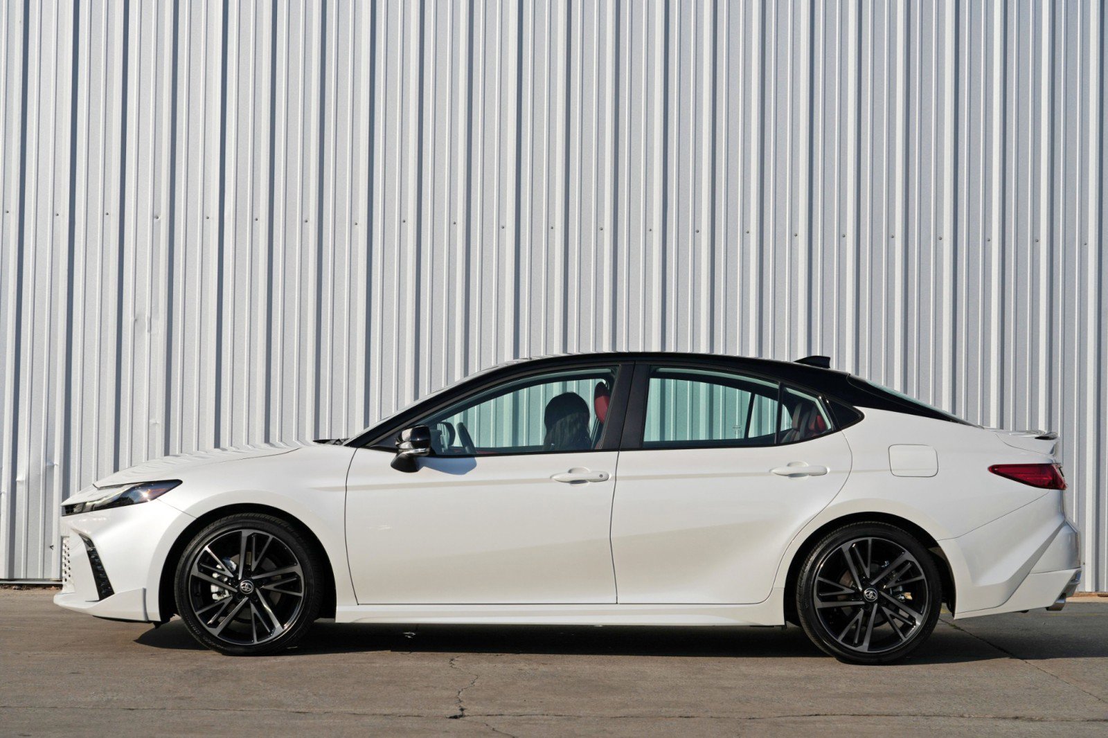 Used 2025 Toyota Camry XSE image 7