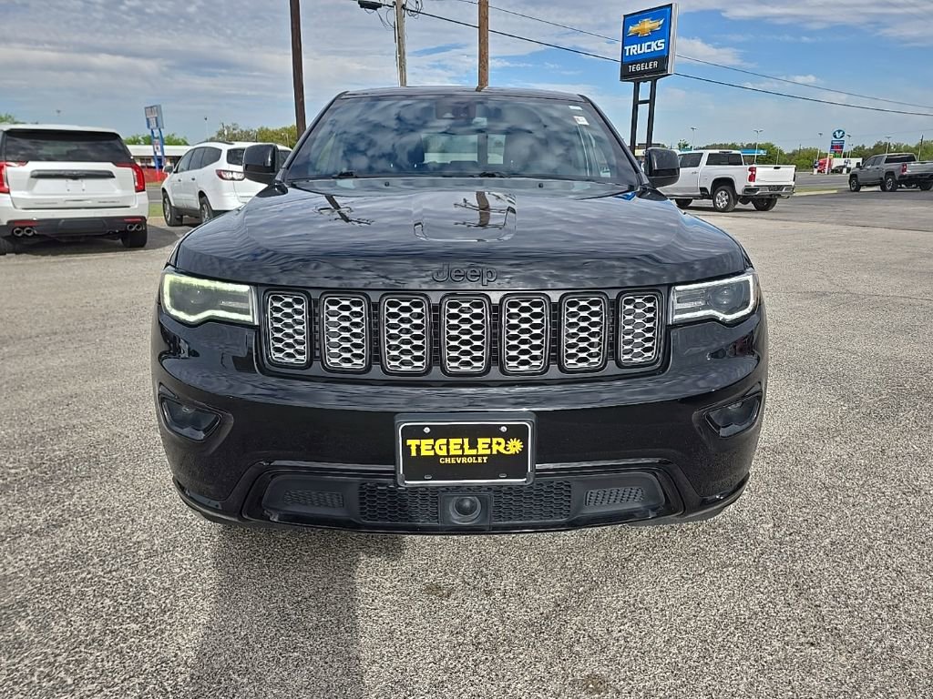 Used 2022 Jeep Grand Cherokee Laredo X image 3