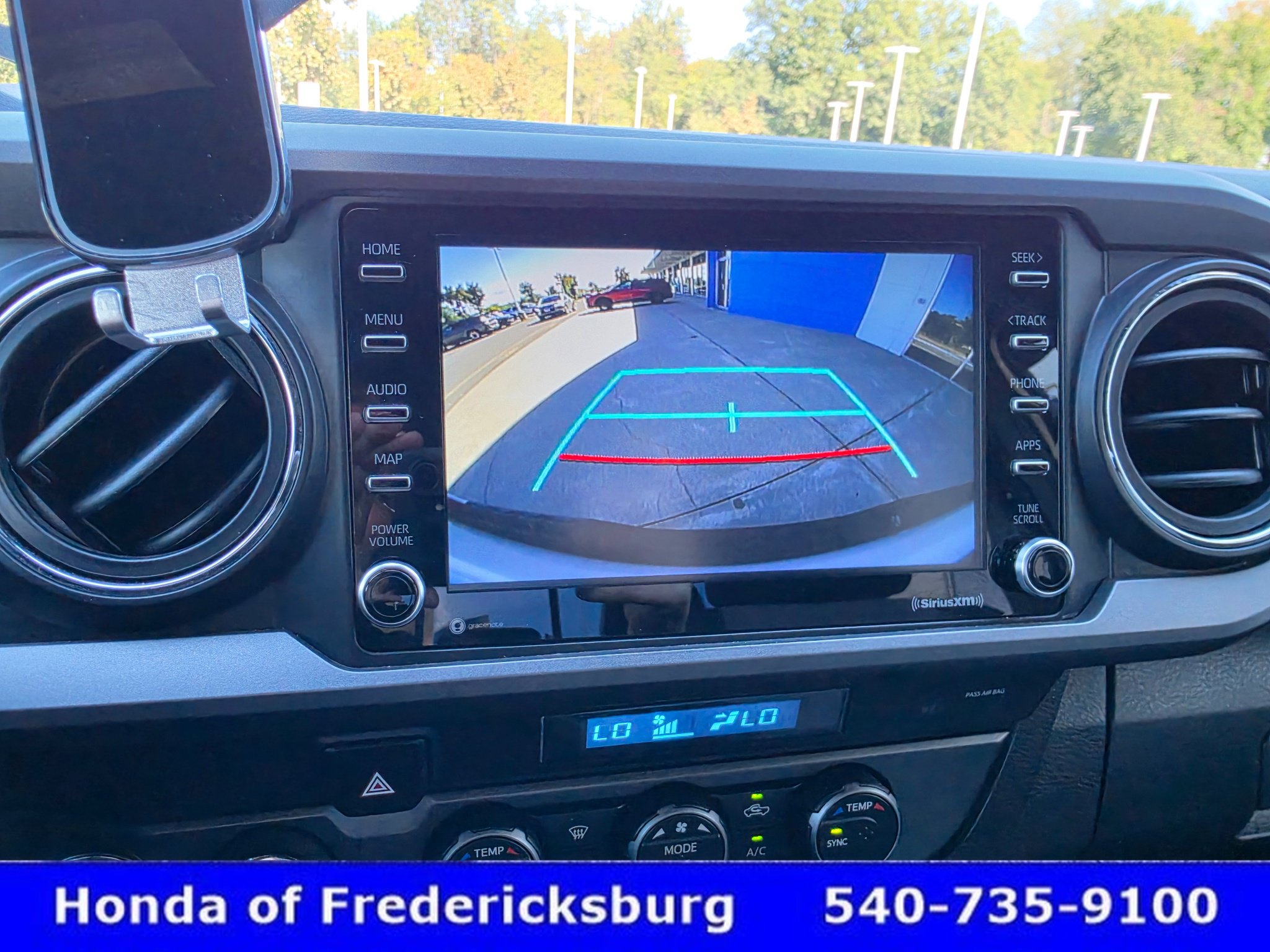 Used 2023 Toyota Tacoma TRD Sport w/ Technology Package AWD/4WD image 44