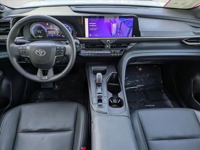 Used 2023 Toyota Crown Platinum image 17
