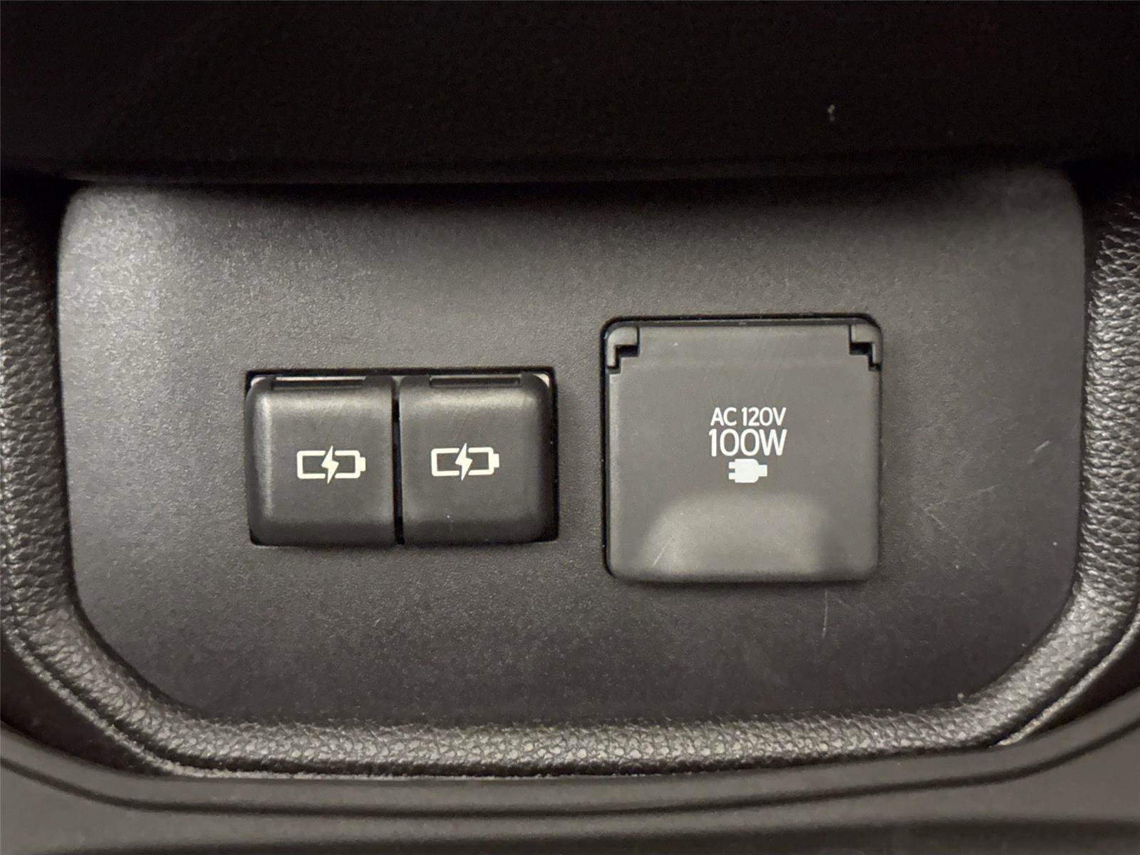 Used 2022 Toyota Highlander Platinum FWD image 39