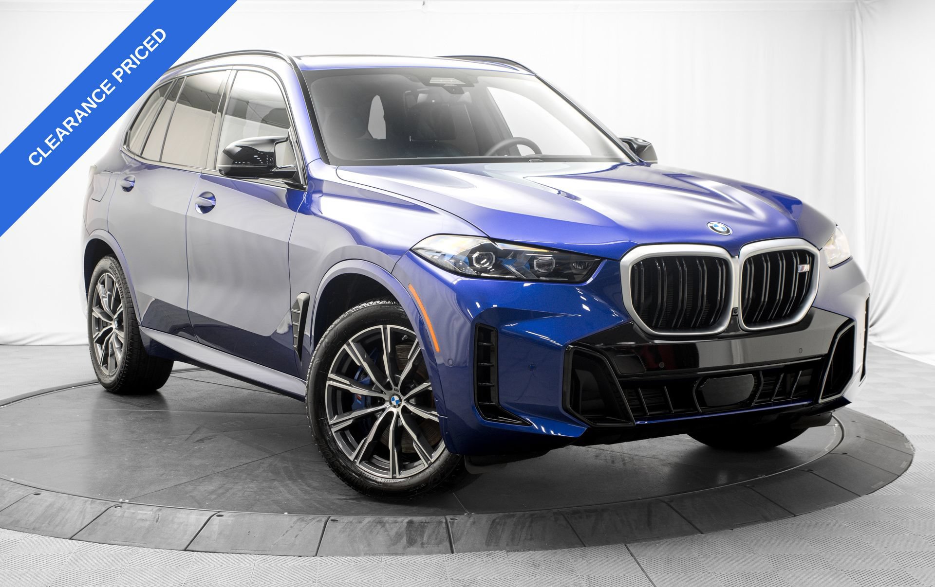 Used 2026 BMW X5 M60i AWD/4WD image 1