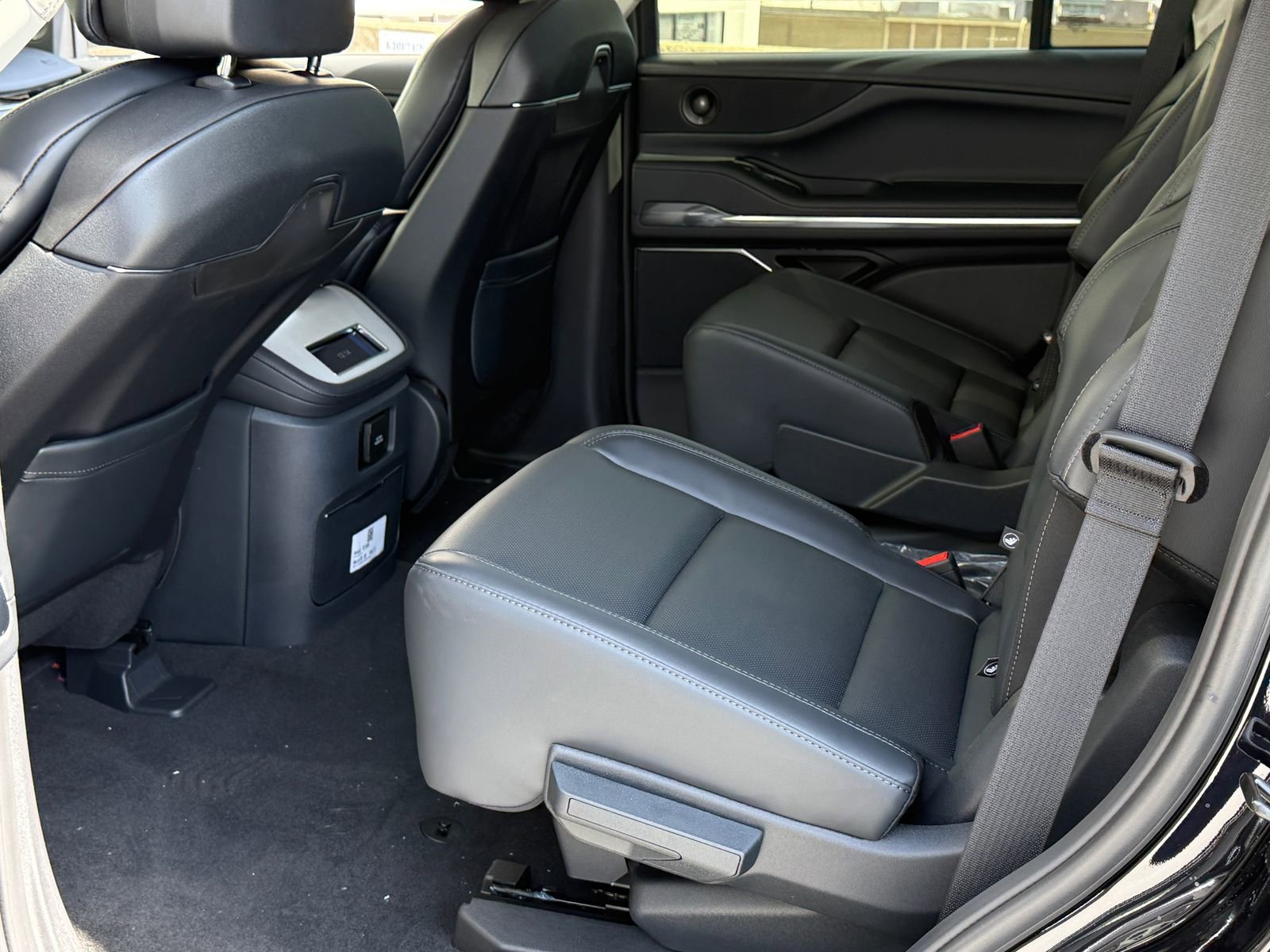 New 2026 Lincoln Navigator Premiere image 20