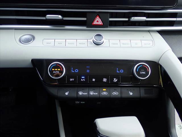 Used 2025 Hyundai Elantra Limited image 18