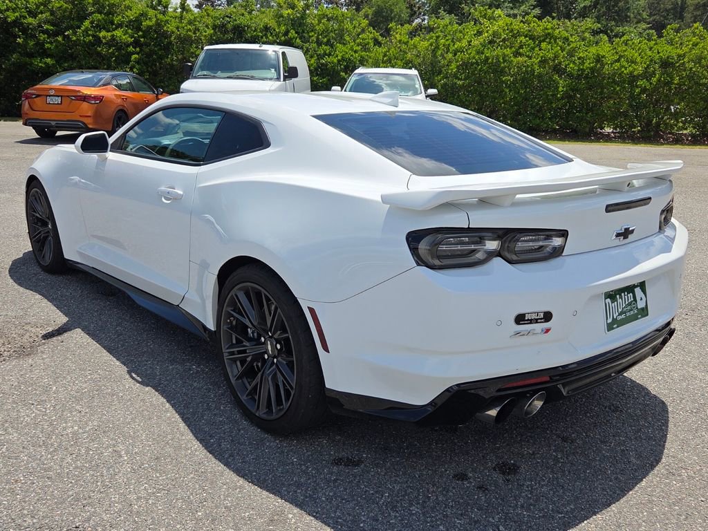 Used 2019 Chevrolet Camaro ZL1 RWD image 8